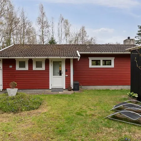 Betti Holiday home Vester Somarken