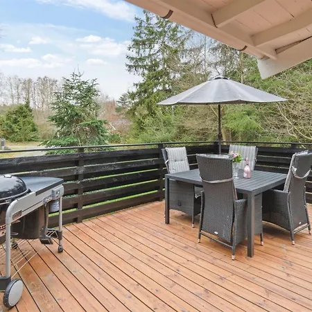 Betti - 700m From The Sea By Interhome