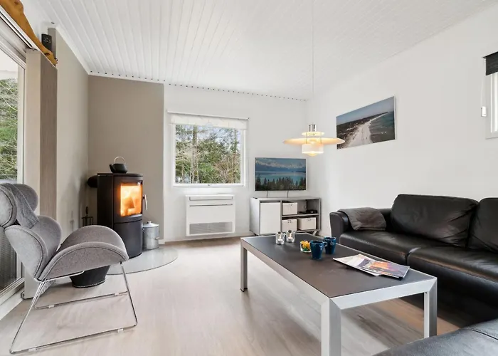 Betti - 700m From The Sea By Interhome *